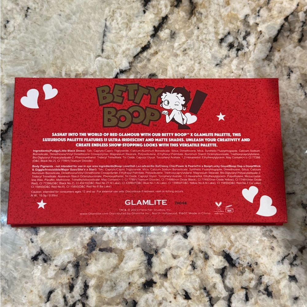 NWT Betty Boop x Glamlite 15 Eyeshadow Holographic Palette - Picture 10 of 14